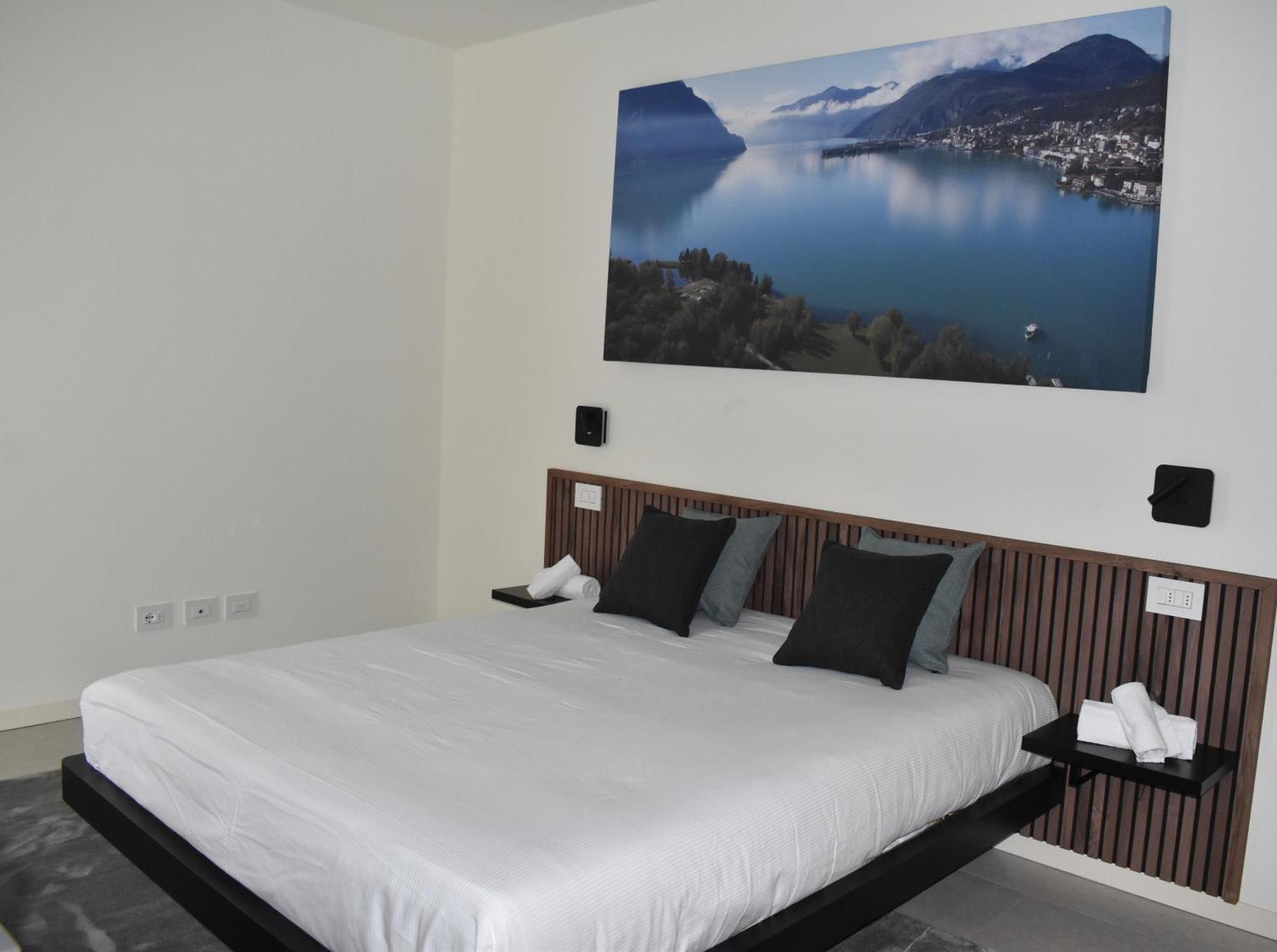 Baia Delle Rose Via Roma 111 Apartment Costa Volpino Cameră foto