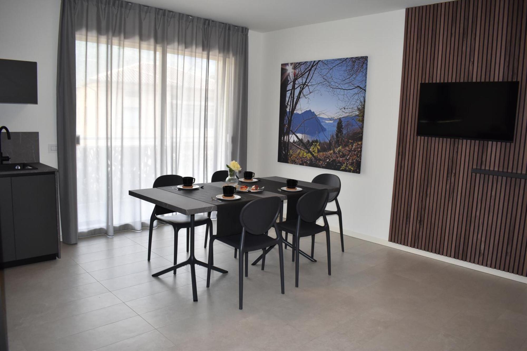 Baia Delle Rose Via Roma 111 Apartment Costa Volpino Exterior foto