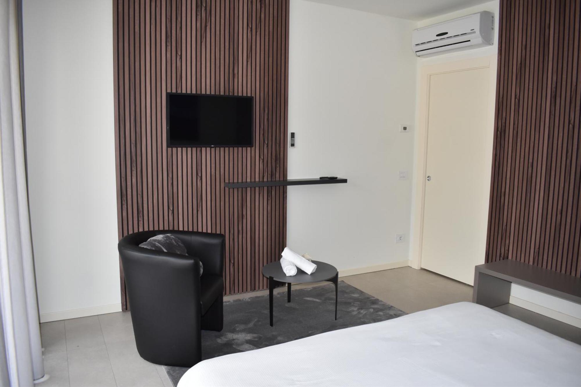 Baia Delle Rose Via Roma 111 Apartment Costa Volpino Cameră foto